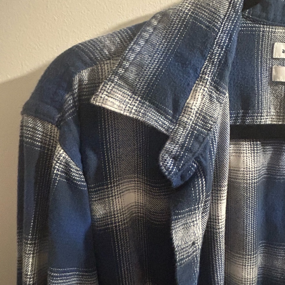 Amazon Essentials Navy and White Checkered Flannel Shirt - Picture 5 of 8